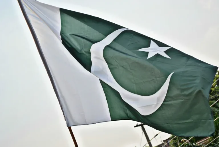 Pakistan में Internet Shutdown? चुनाव 2024 के चलते हो सकता निर्णय