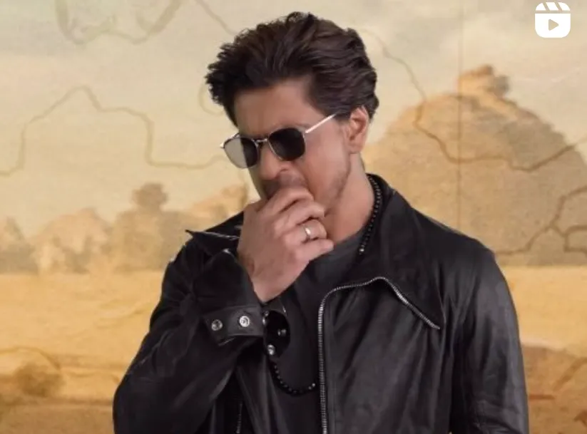 shah-rukh-khan-talks-to-qatar-to-free-indian-naval-officers-subramanian-swamy-claim