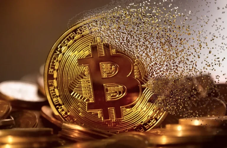 Bitcoin Halving क्या है, बिटकॉइन की कीमत बढ़ेगी या घटेगी? (Explained)