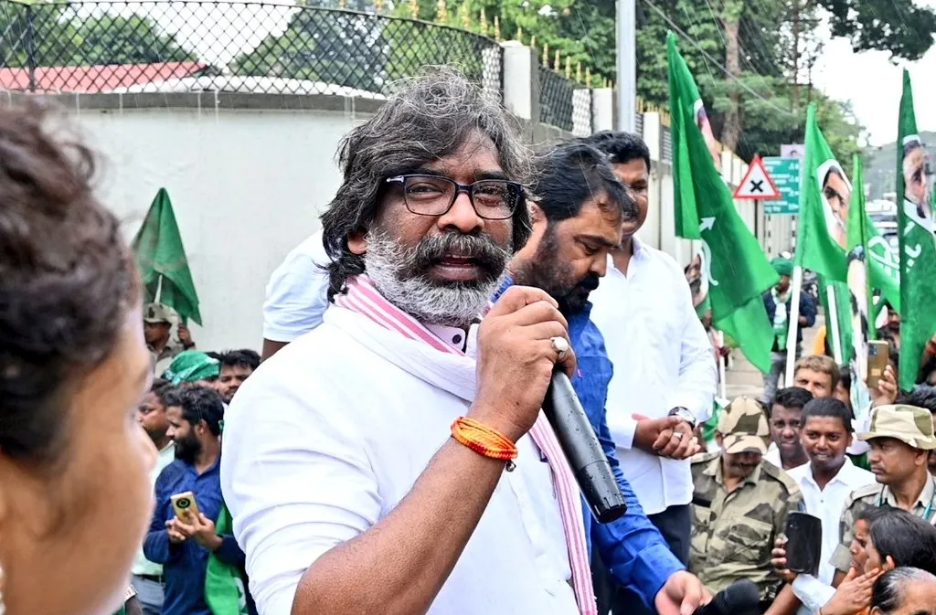 jharkhand-hemant-soren-says-time-to-put-last-nail-in-bjp-coffin