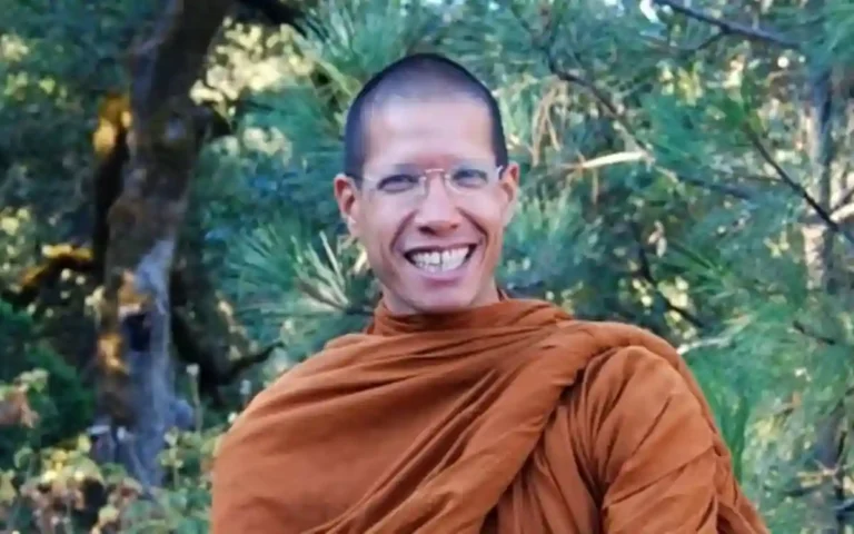 Ajahn Siripanyo Billionaire Who Become Monk