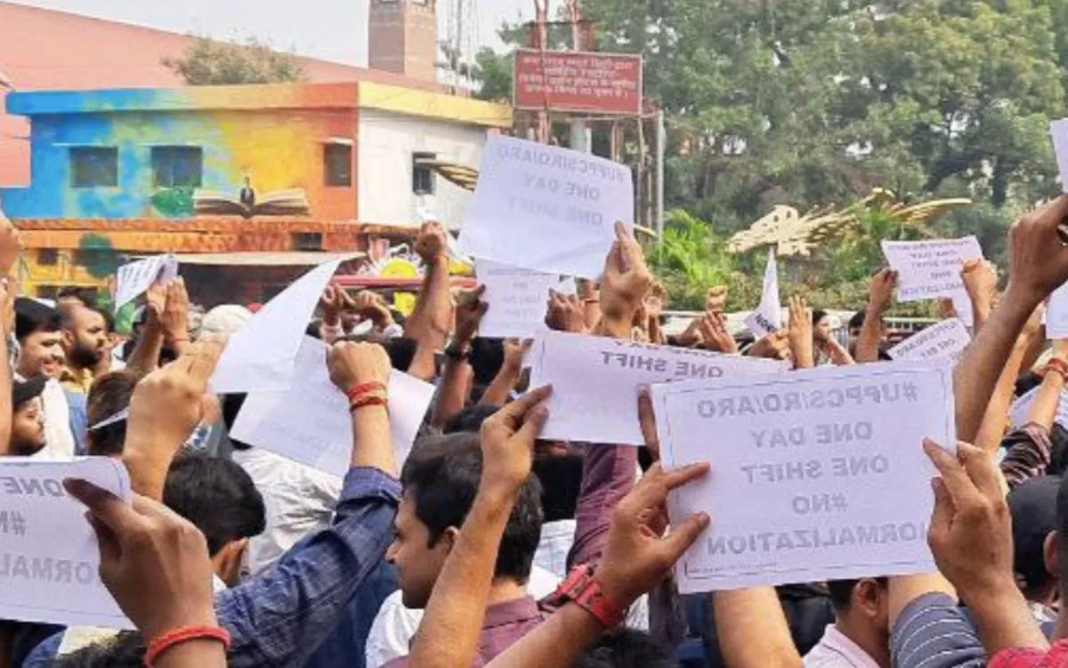 uppsc-prayagraj-protest-against-normalization-and-multiple-shift-exam