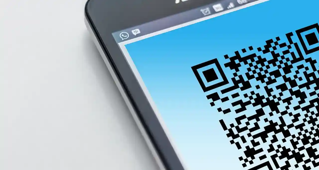 qr-code-history